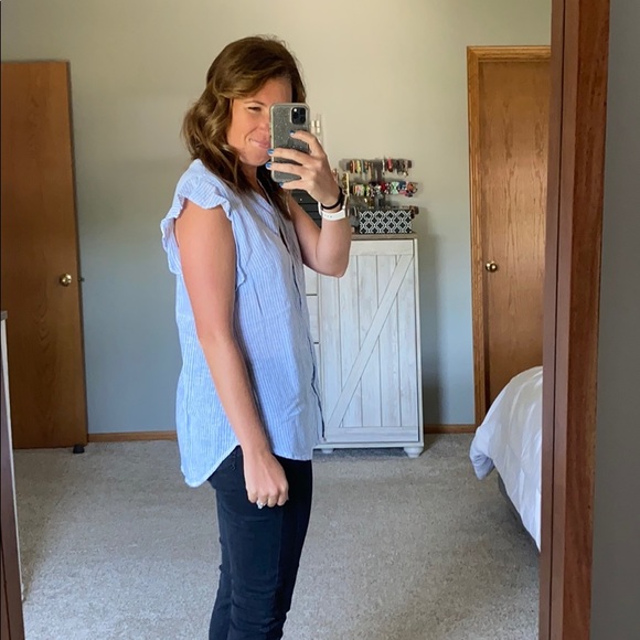 Old Navy White and Blue Stripe Button Down Tank - Picture 3 of 8